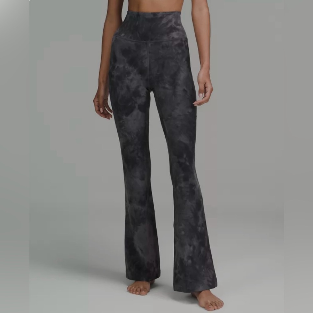 Lululemon “Groove SHR Flare Pant” *NULU*